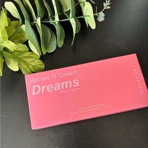 Violet Voss Berries N C ream Dream Eyeshadow Palette